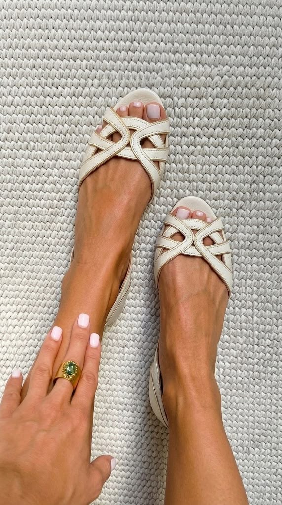 Camila | Sandali Intrecciati Crema Elegante