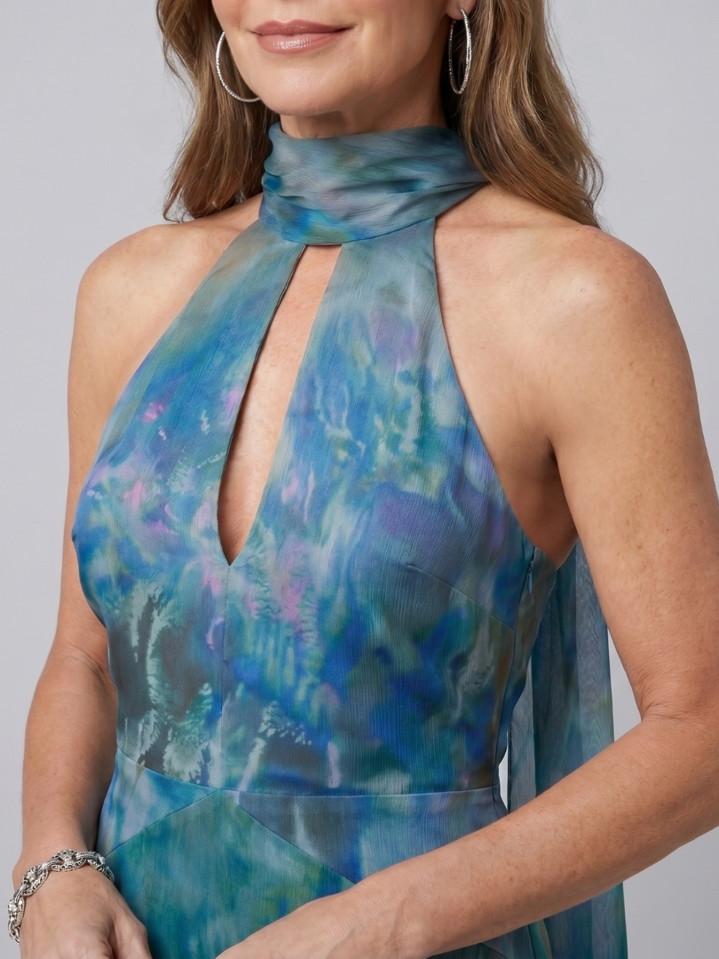 Juniper | Vestido Maxi Sin Mangas con Cuello Halter y Abertura