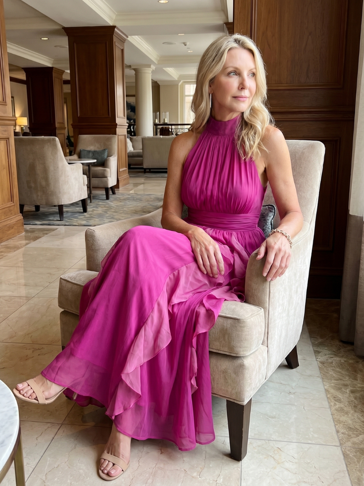Orea | Vestido Maxi con Cuello Alto y Capas de Volantes