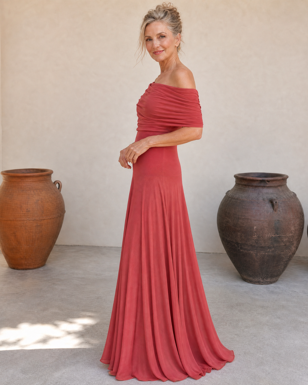 Valerinne | Vestido Maxi Fluido con Cuerpo Drapado y Hombros Descubiertos