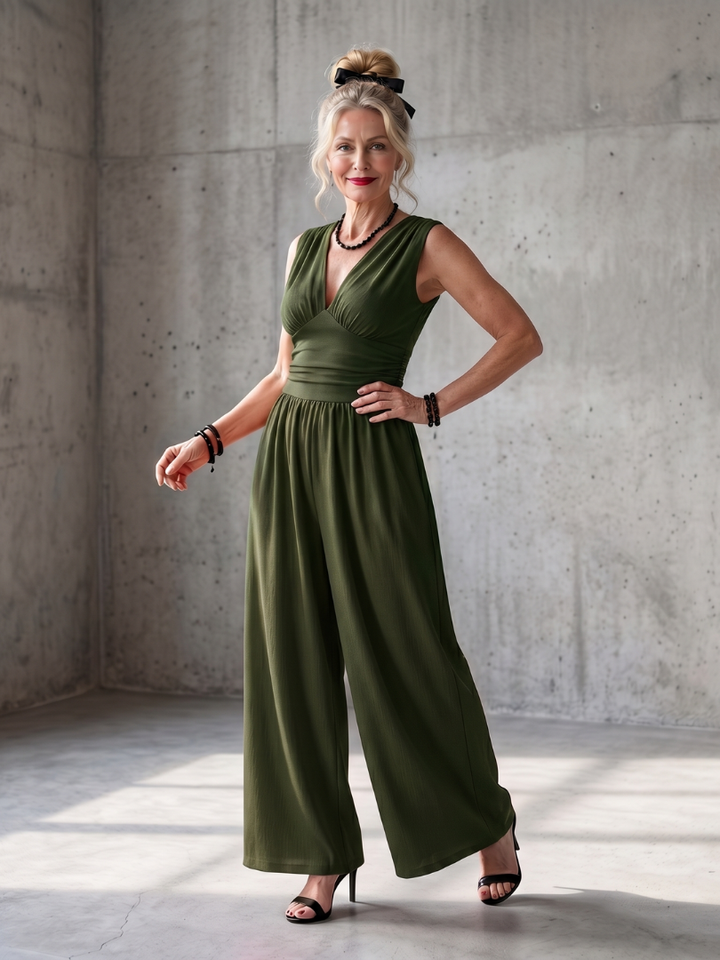 Vincenza™ | Mono escote V y pernera ancha