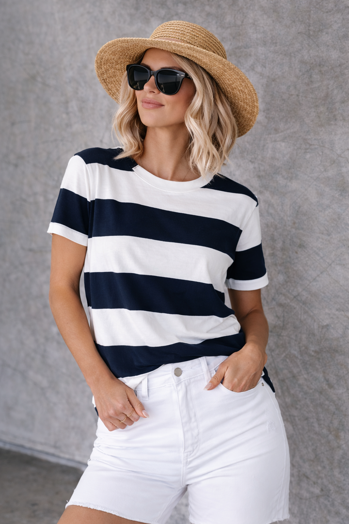 Valentina™ | Camiseta Clásica de Rayas Breton