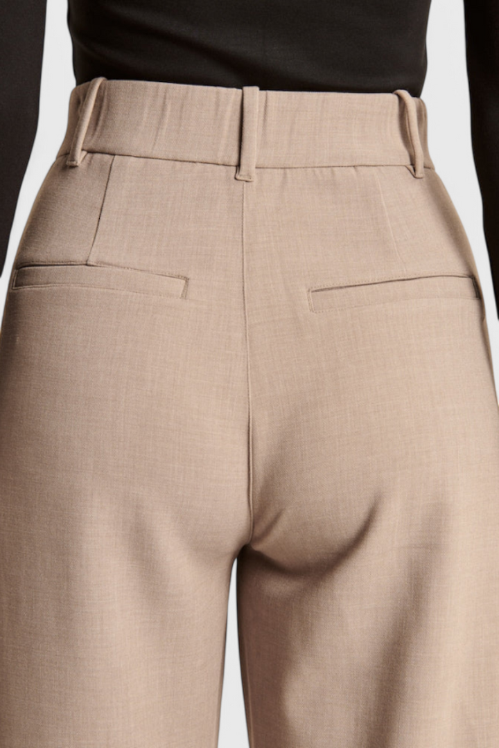 Pantalones de pierna ancha a medida Tinashe