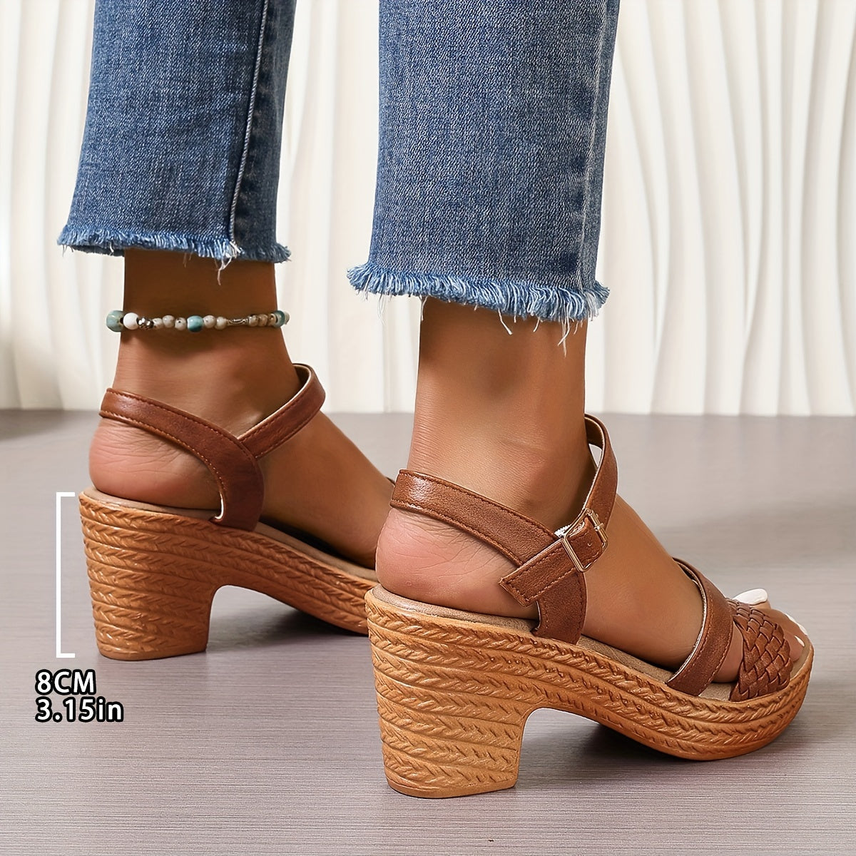 Sandalias con tacón en bloque trenzado