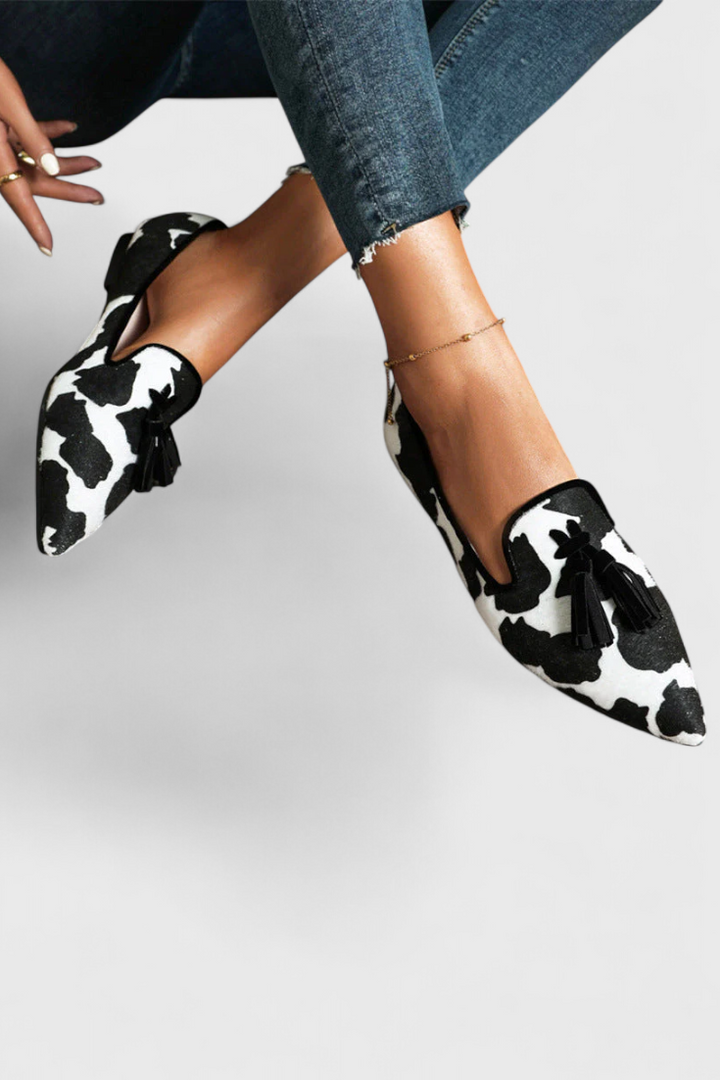 Mocasines Fermina Elegantes con Punta Afilada y Diseño Bicolor